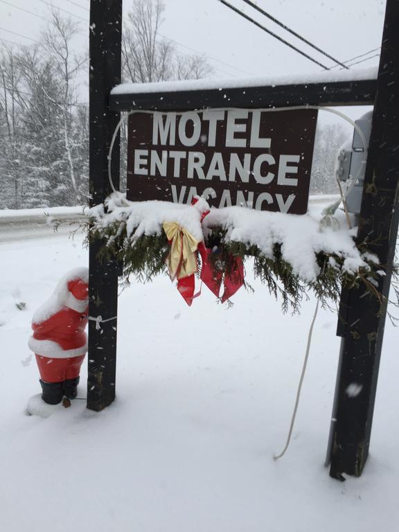 Lakeview Motel Haliburton Exterior photo