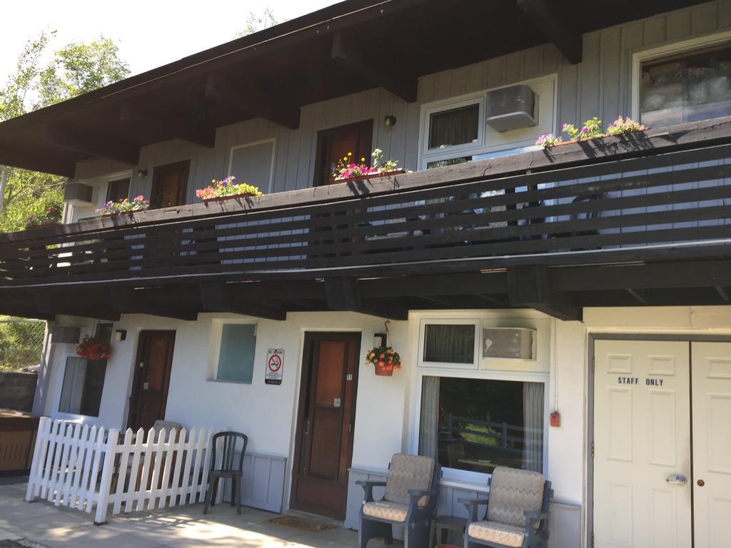 Lakeview Motel Haliburton Exterior photo